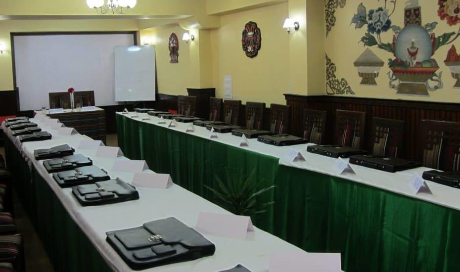 Hotel Tibet Гангток Екстериор снимка