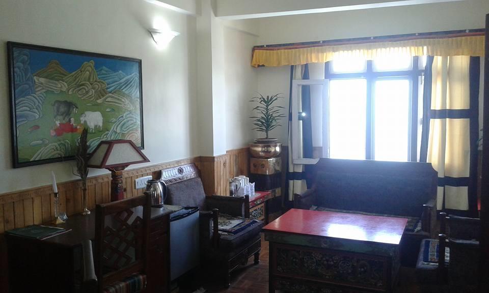 Hotel Tibet Гангток Екстериор снимка
