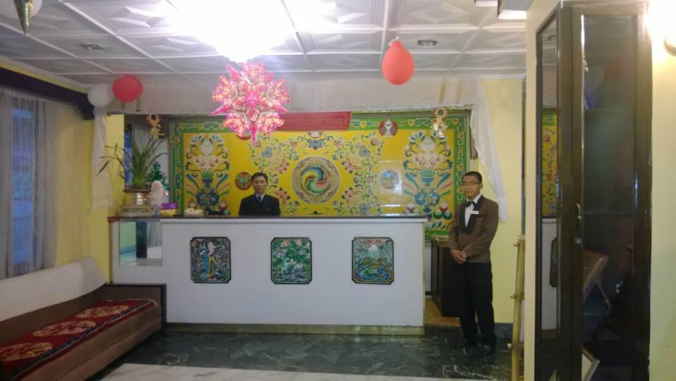 Hotel Tibet Гангток Екстериор снимка
